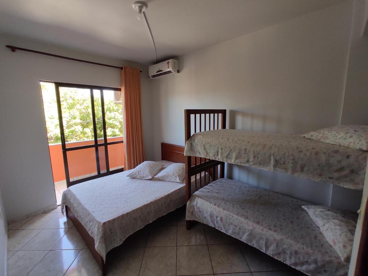 Ferienwohnung Residencial Medeiros Guarda do Embaú Zimmer foto